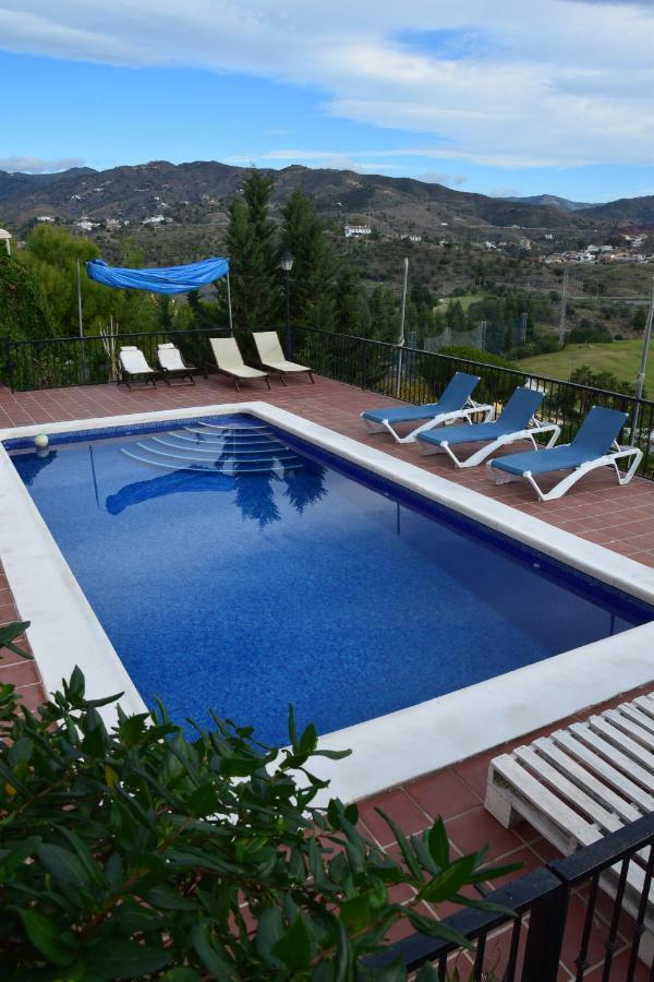 Apartamento-Estudio En Villa Con Piscina Малага Экстерьер фото